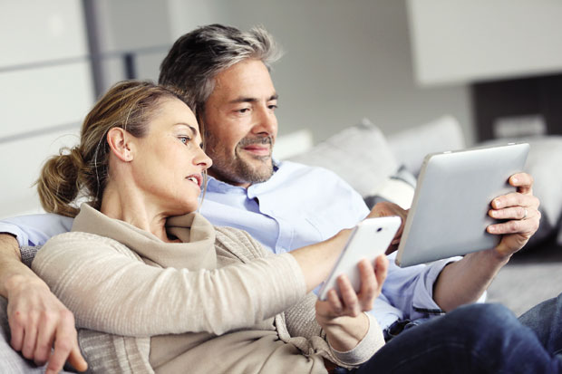 Заљубљеност у зрелим годинама: Како људи доживљавају љубав после 50. 